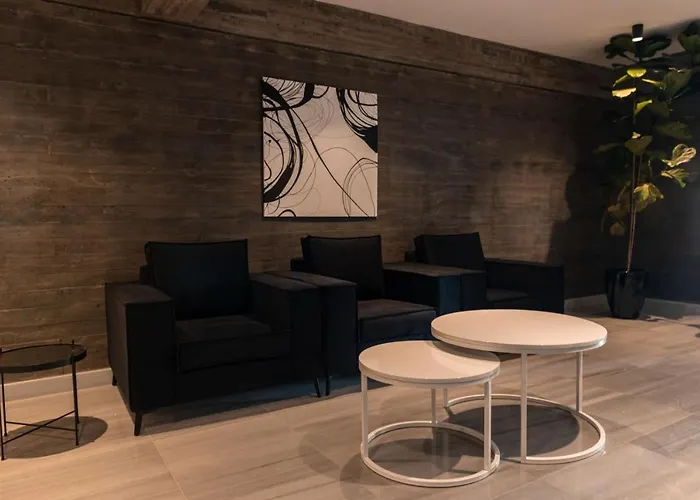 Alojamento de Turismo Selvagem Premier 401 3 Bed Pafos