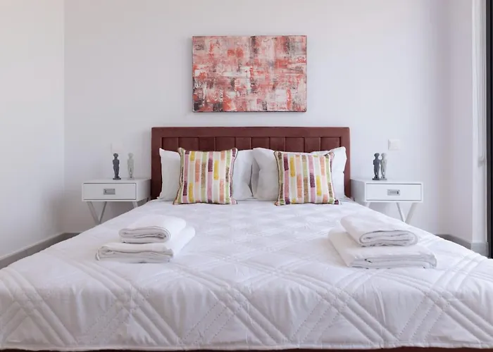 Alojamento de Turismo Selvagem Premier 401 3 Bed *